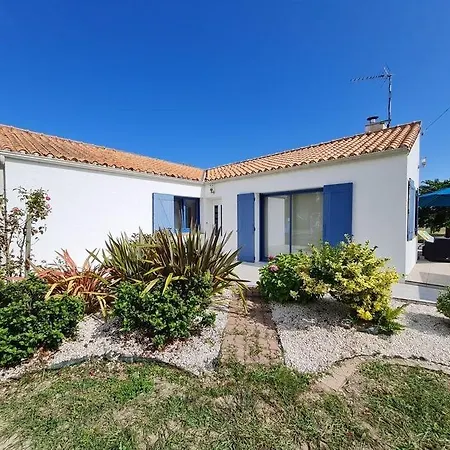 Jolie Maison Avec Piscine Chauffee En Campagne Holiday home Le Perrier